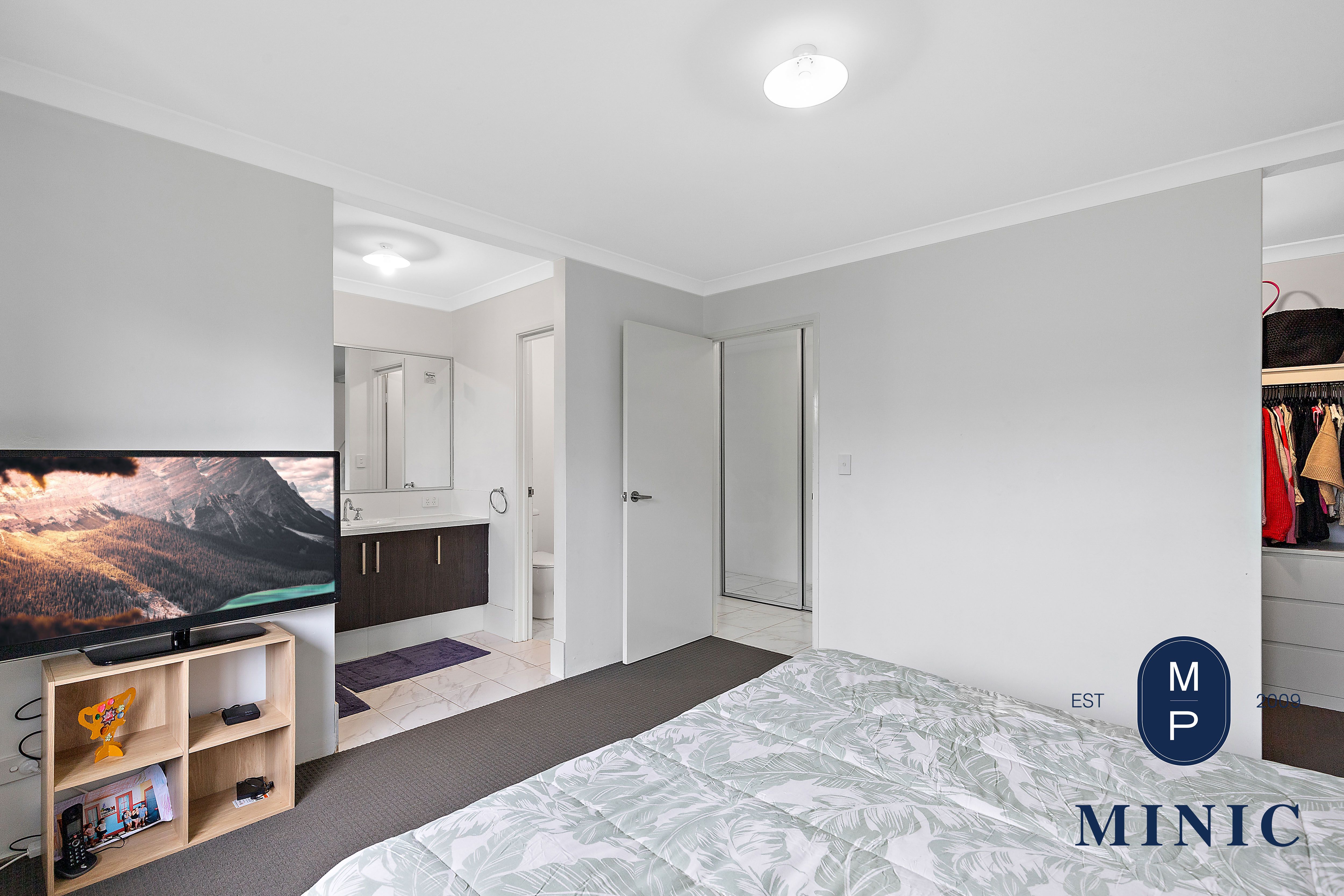 30 Charnwood Grove, Hilbert