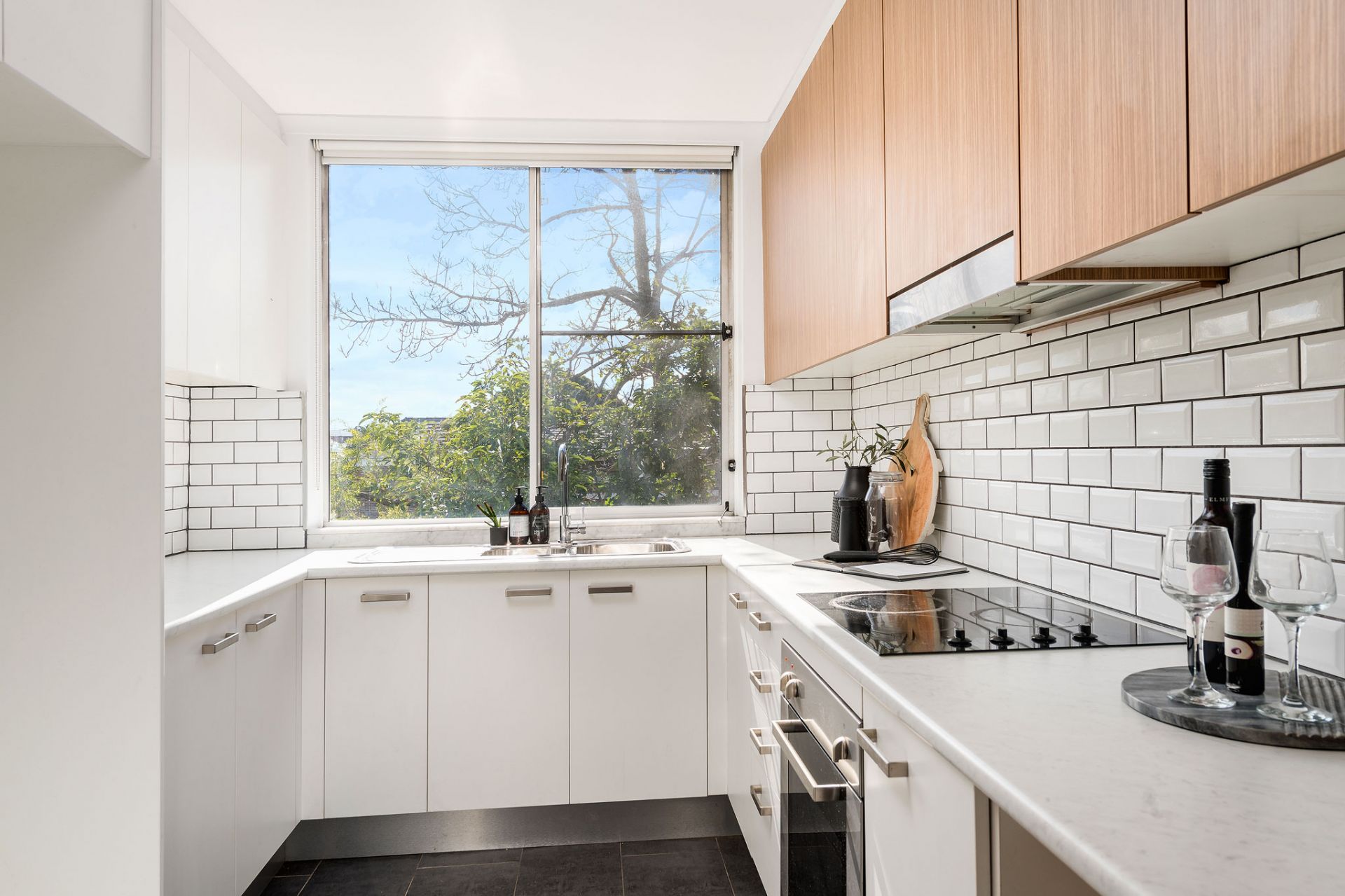 Sold - Stylish Living in a Bright and Modern Apartment