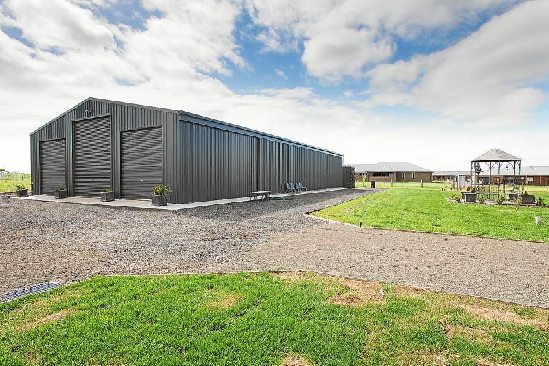 16 Carberry Drive, HOPETOUN PARK Sweeney Estate Agents