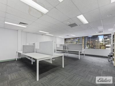 PLUG & PLAY SOUTH BRISBANE FITTED OFFICES!