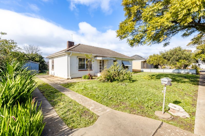 Real Estate For Sale 2 Bowden Grove Oaklands Park , SA