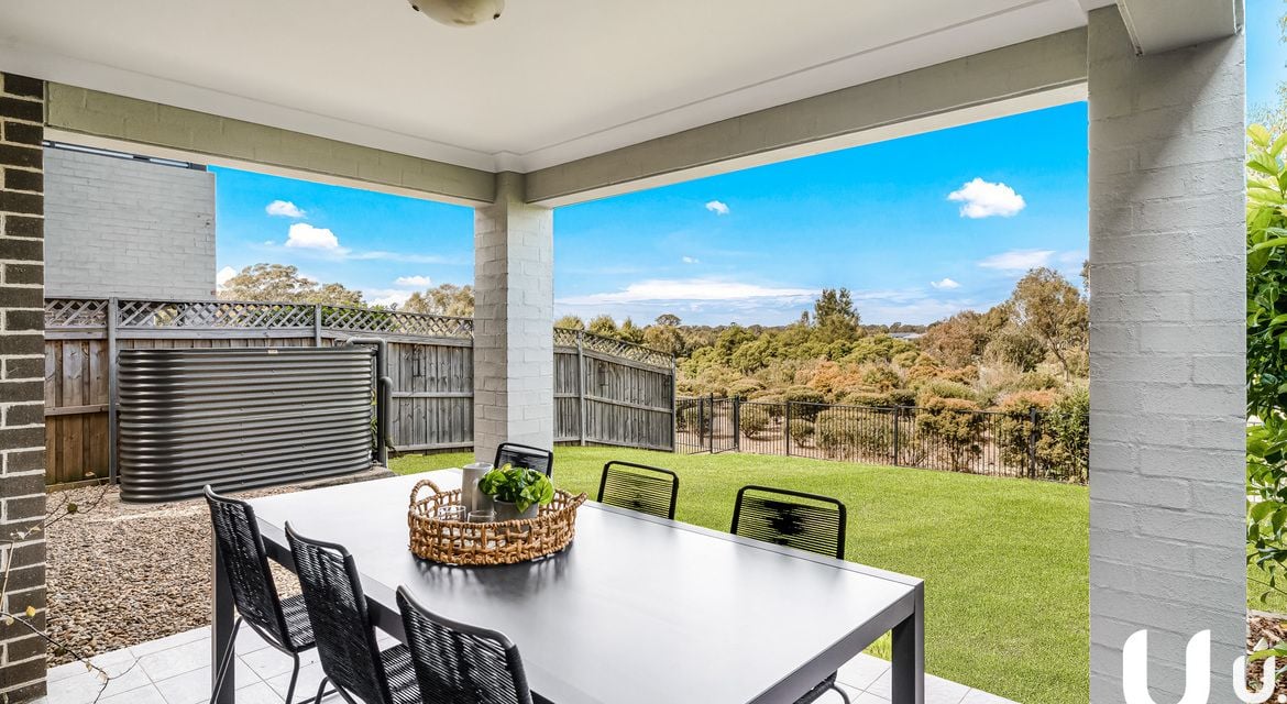 Colebee 16 Aspect Crescent