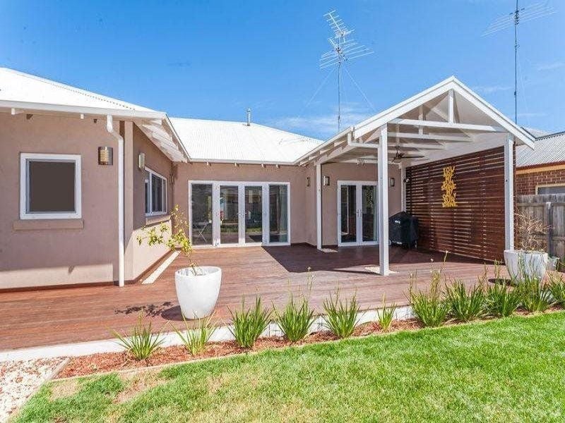 9 Barnett Close BARWON HEADS VIC, Barwon Heads - Thumbnail 2