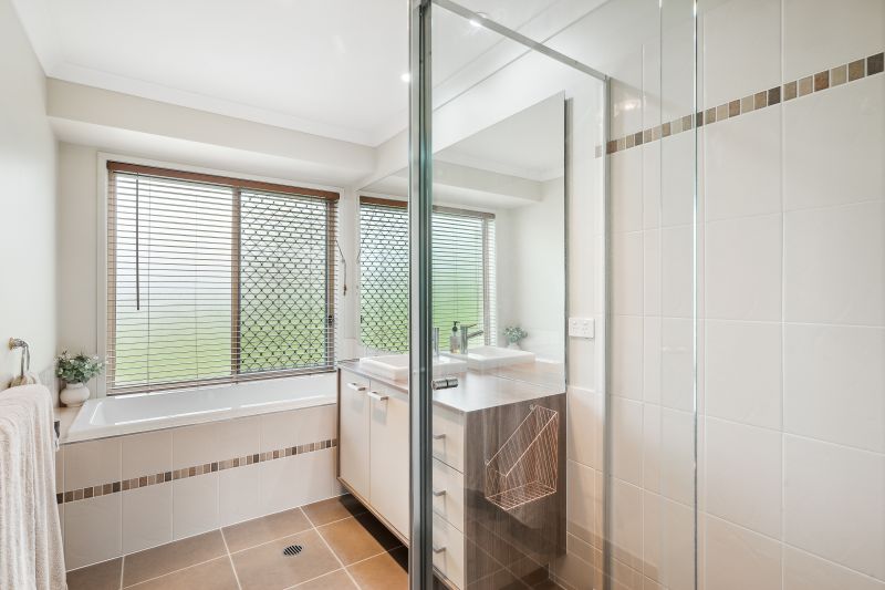 Real Estate For Sale 412414 Spring Mountain Drive Greenbank , QLD