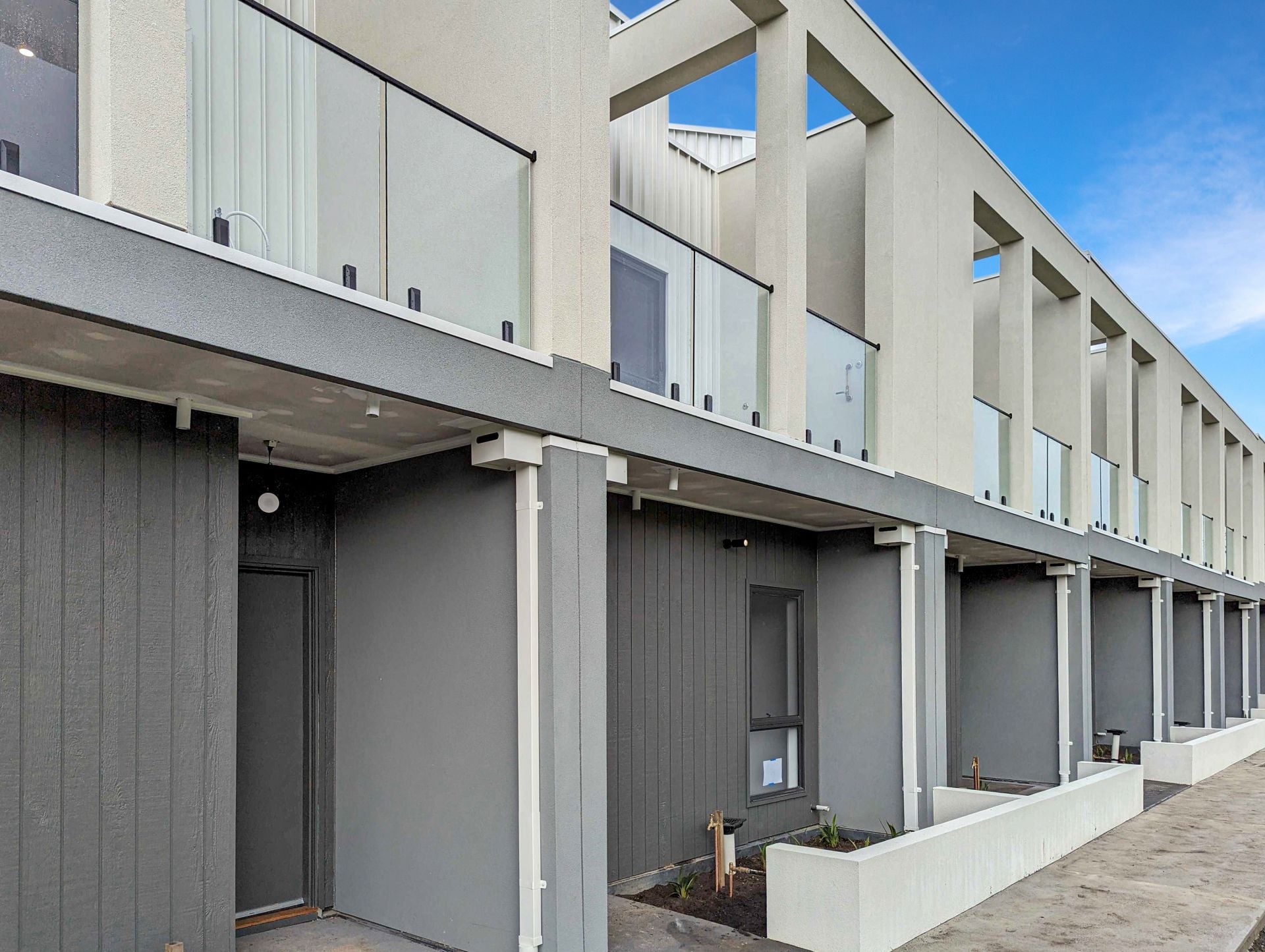33 Travertine Loop, Berwick VIC