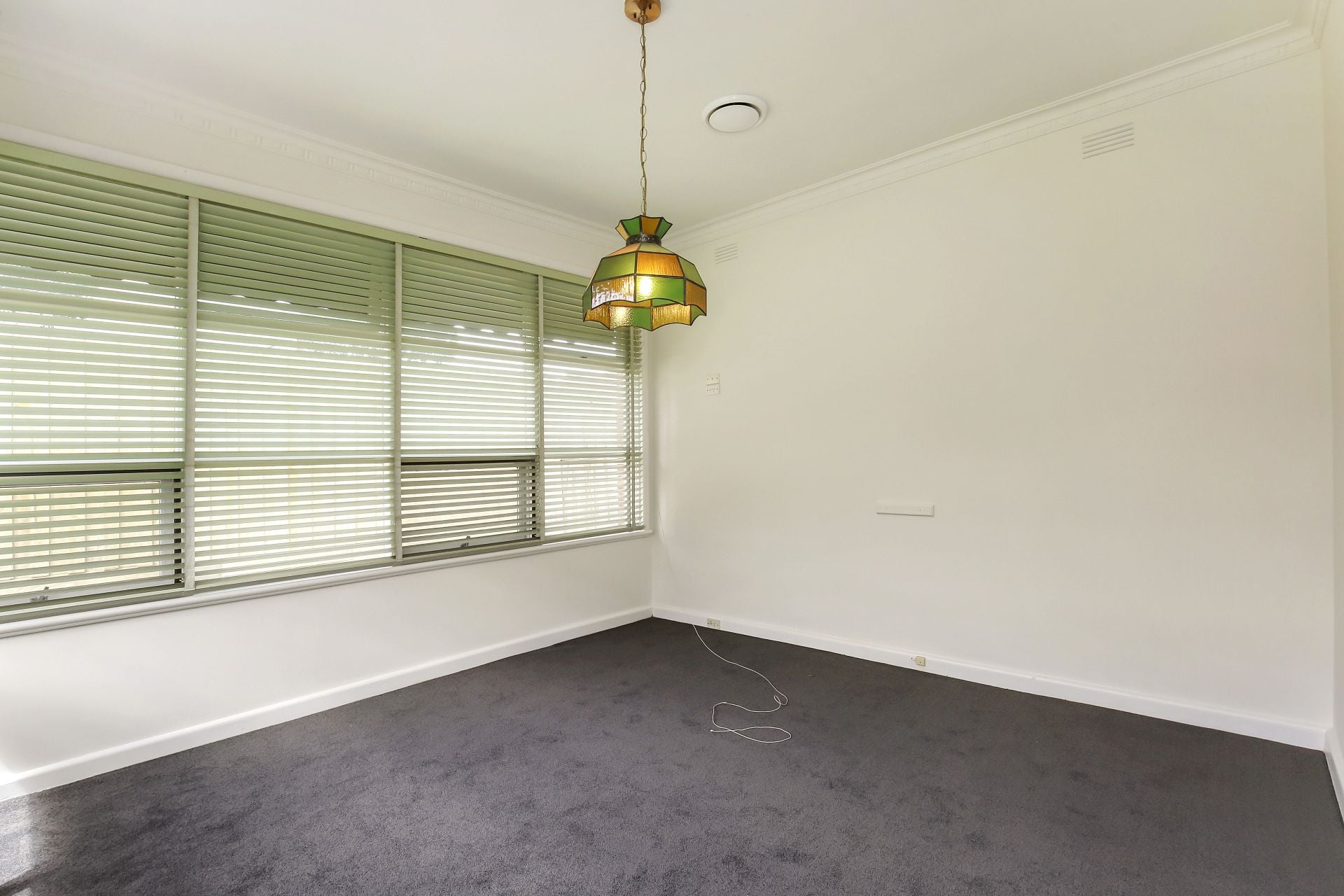 3 BEDROOM DELIGHT!