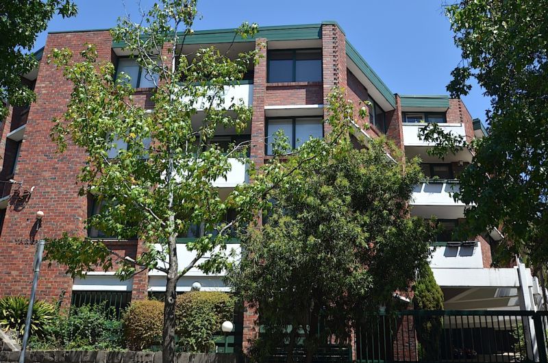 1/117 Caroline Street, South Yarra - Thumbnail 2