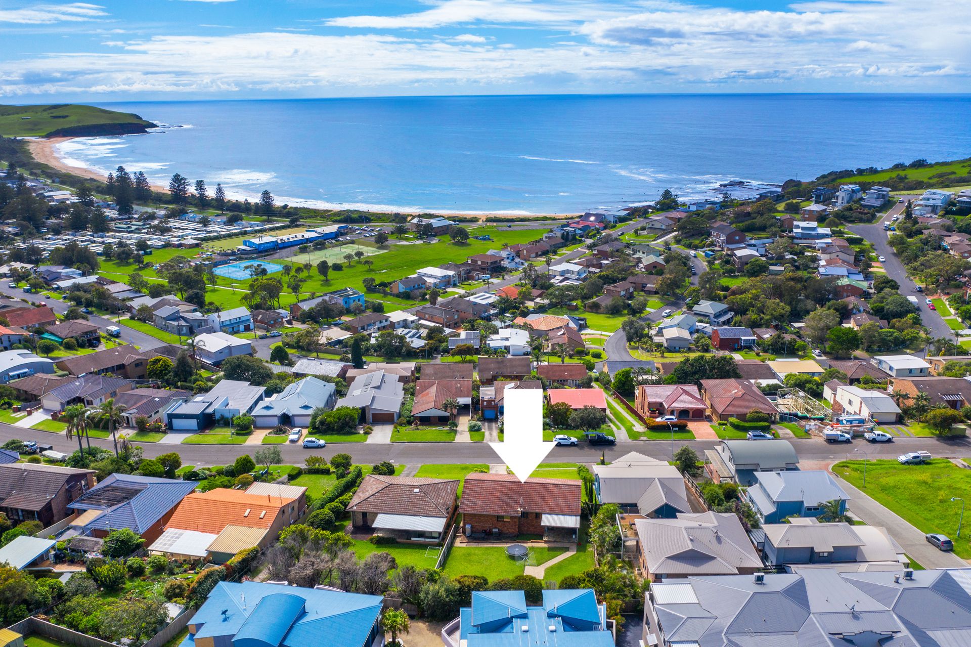 19 Armstrong Avenue, Gerringong First National Coast & Country Real