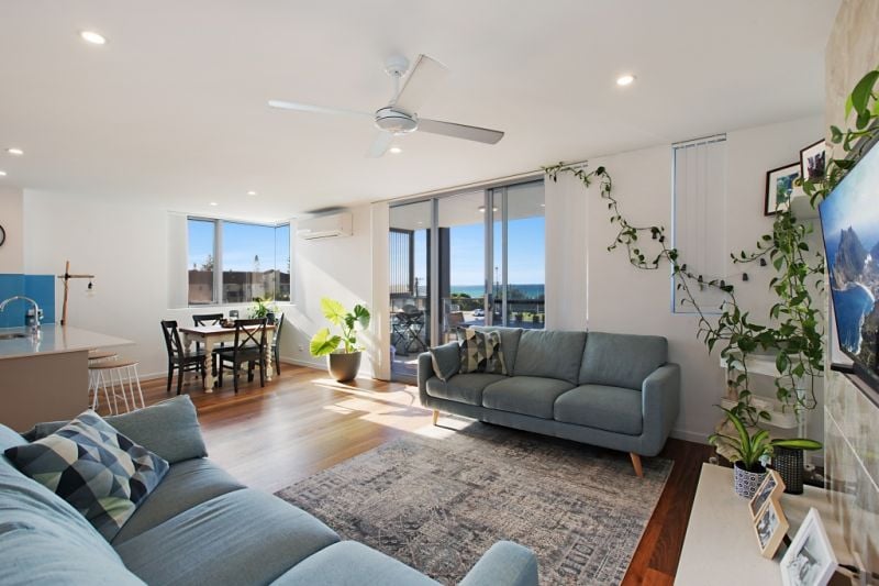 9/4 Archer Street Bilinga QLD