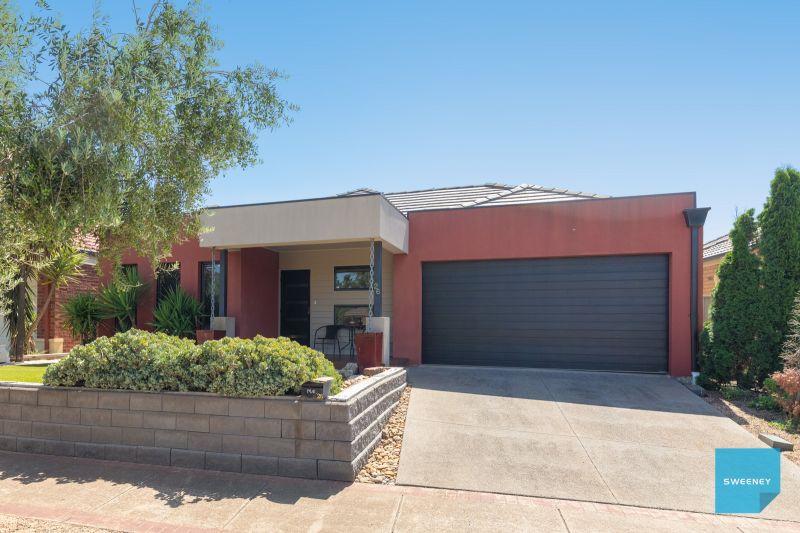 26 Lyme Park Circle, Caroline Springs - Thumbnail 3