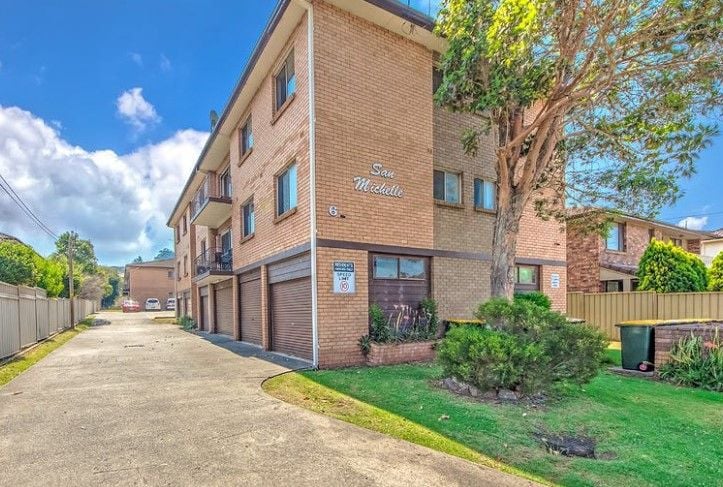 8/6 Mackie Street, Coniston NSW 2500