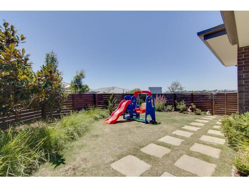 Real Estate For Sale 11 Elspeth Circuit Mount Martha , VIC