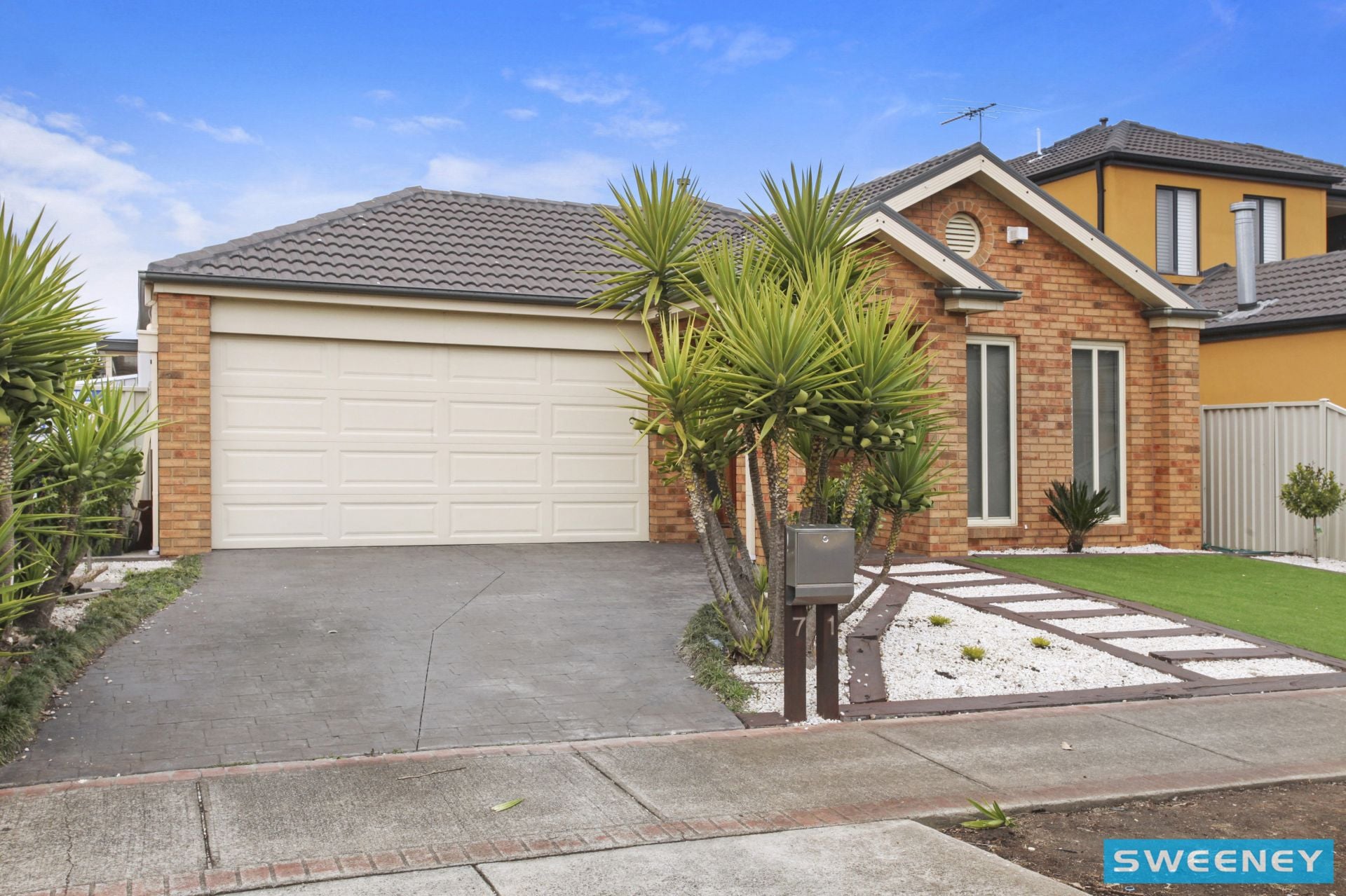 71 Edgbaston Parade, Caroline Springs - Thumbnail 3