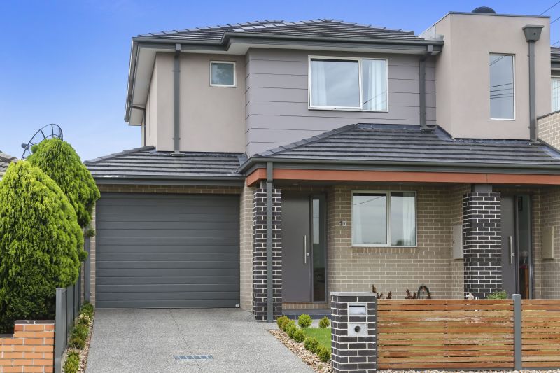 2D Hood Crescent, Fawkner