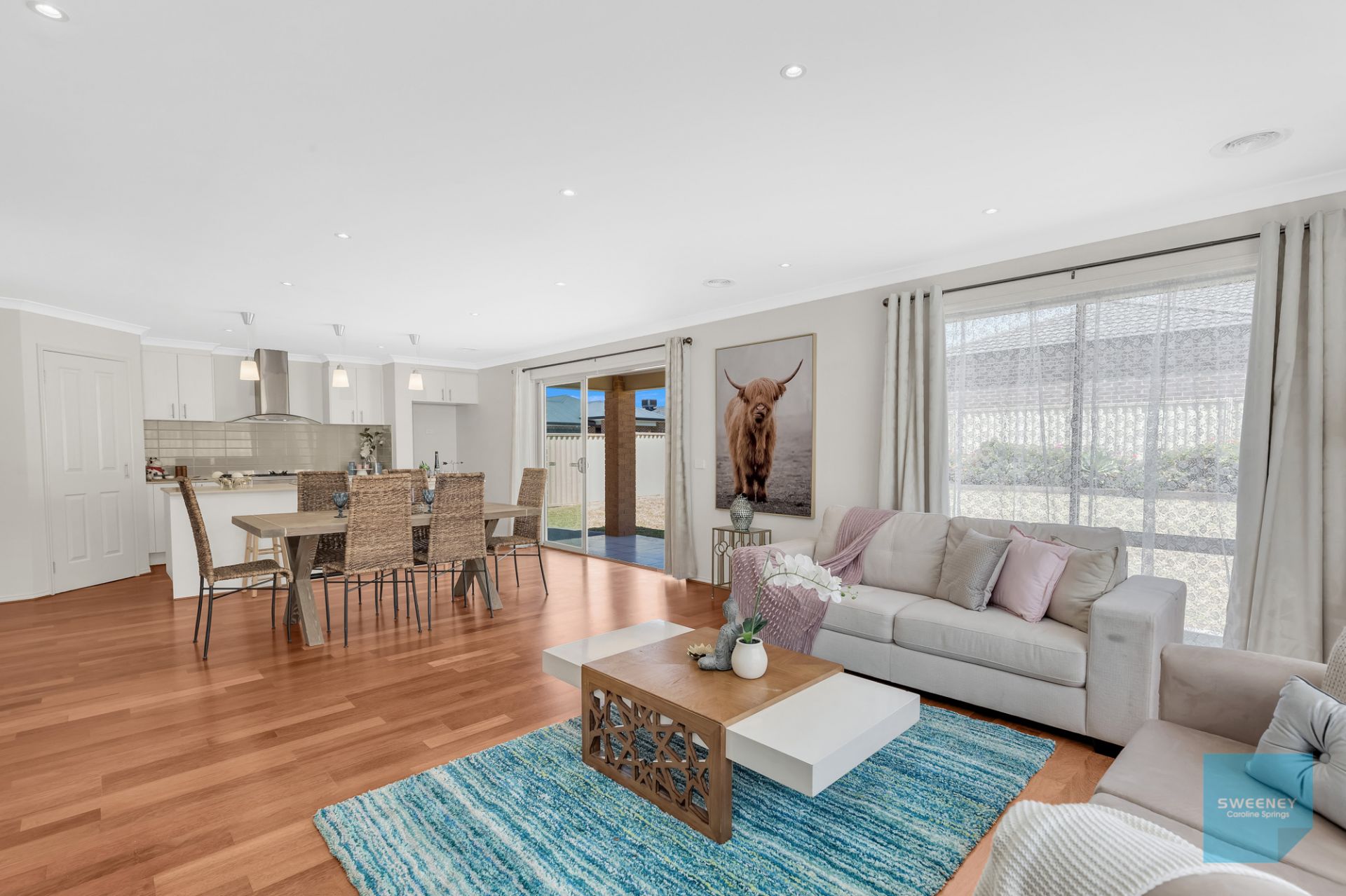 13 Orbis Avenue, Fraser Rise - Thumbnail 8