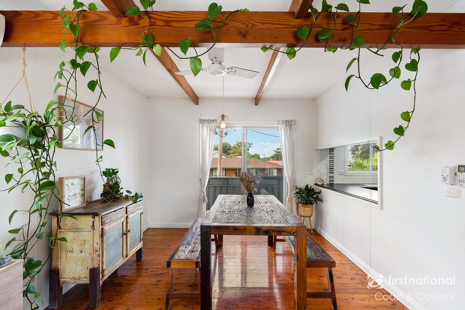 5 Mathews Street, Shoalhaven Heads First National Coast & Country