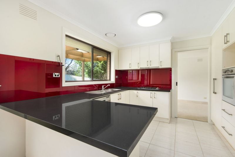 19 Montreal Drive, Doncaster East - Thumbnail 3