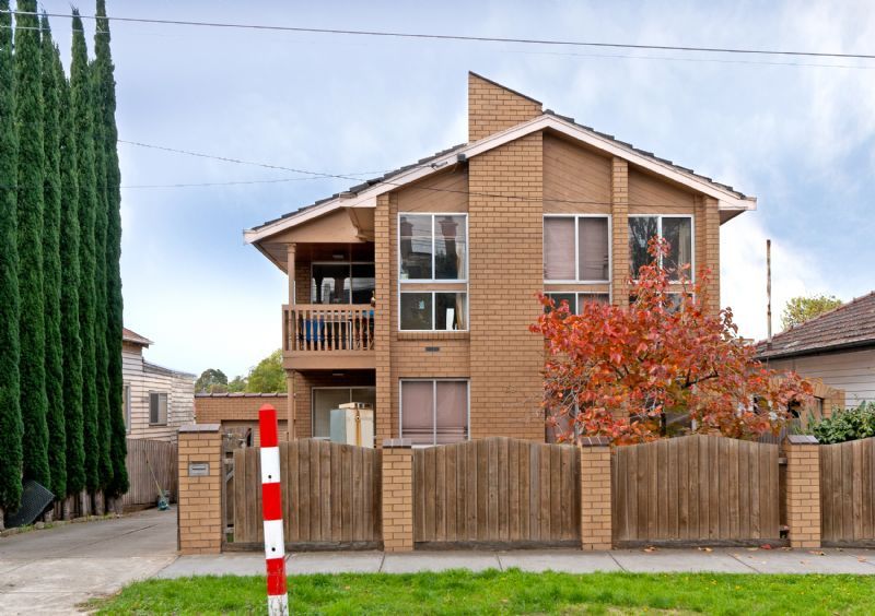 69 Hyde Street, Footscray - Thumbnail 4