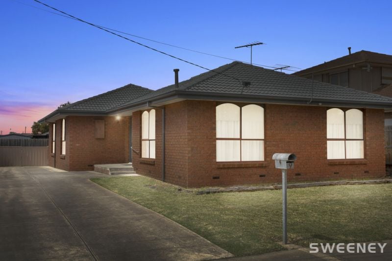 9 Trickey Court, Altona Meadows - Thumbnail 2