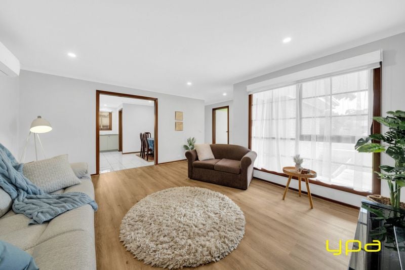 1/10 Bowen Street Cranbourne VIC, Cranbourne - Thumbnail 2