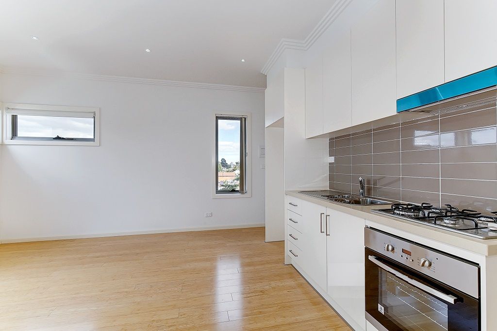 Brand New Studio Apartment with Envious City Views!