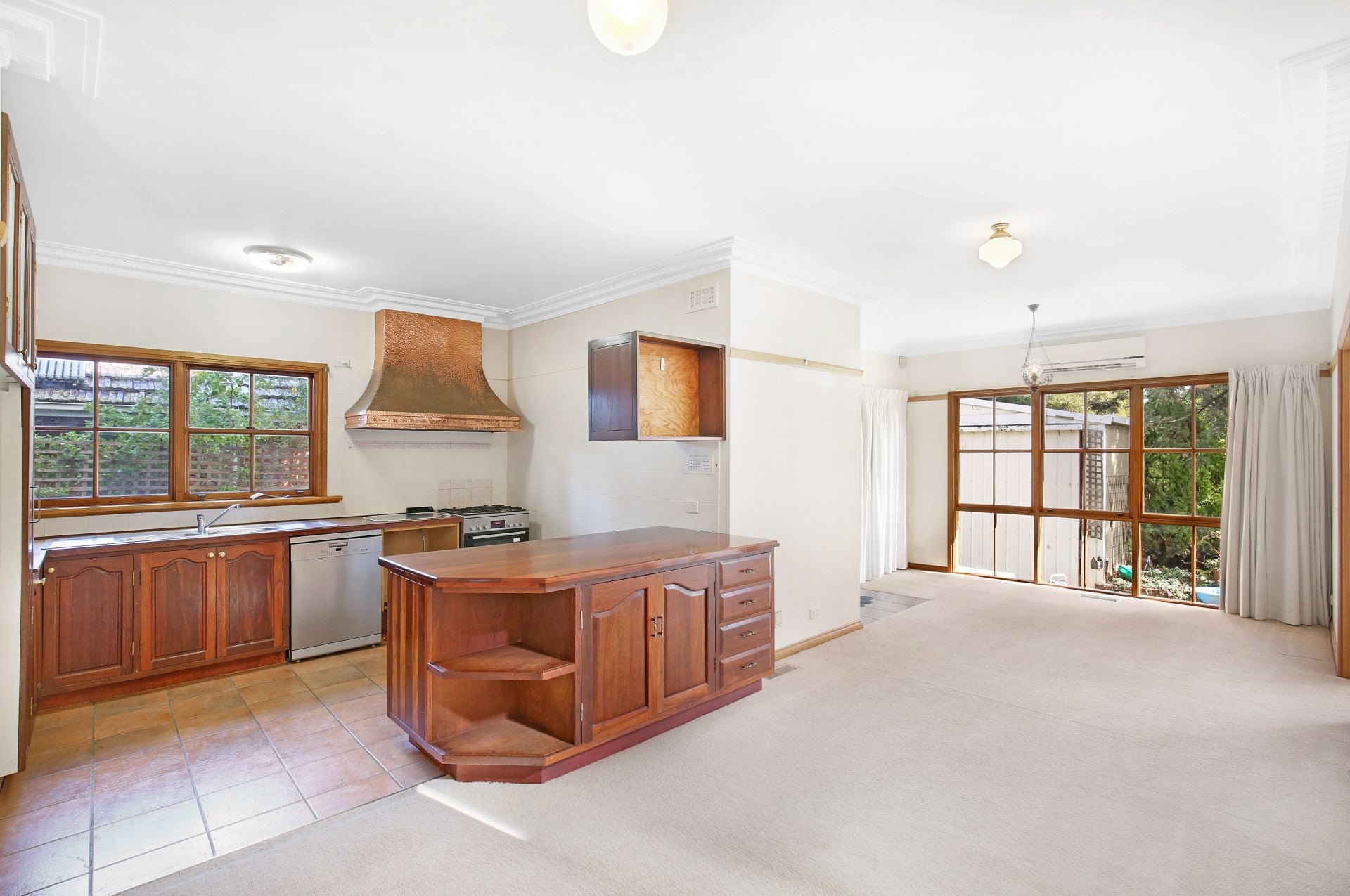 **Lovely spacious family home**