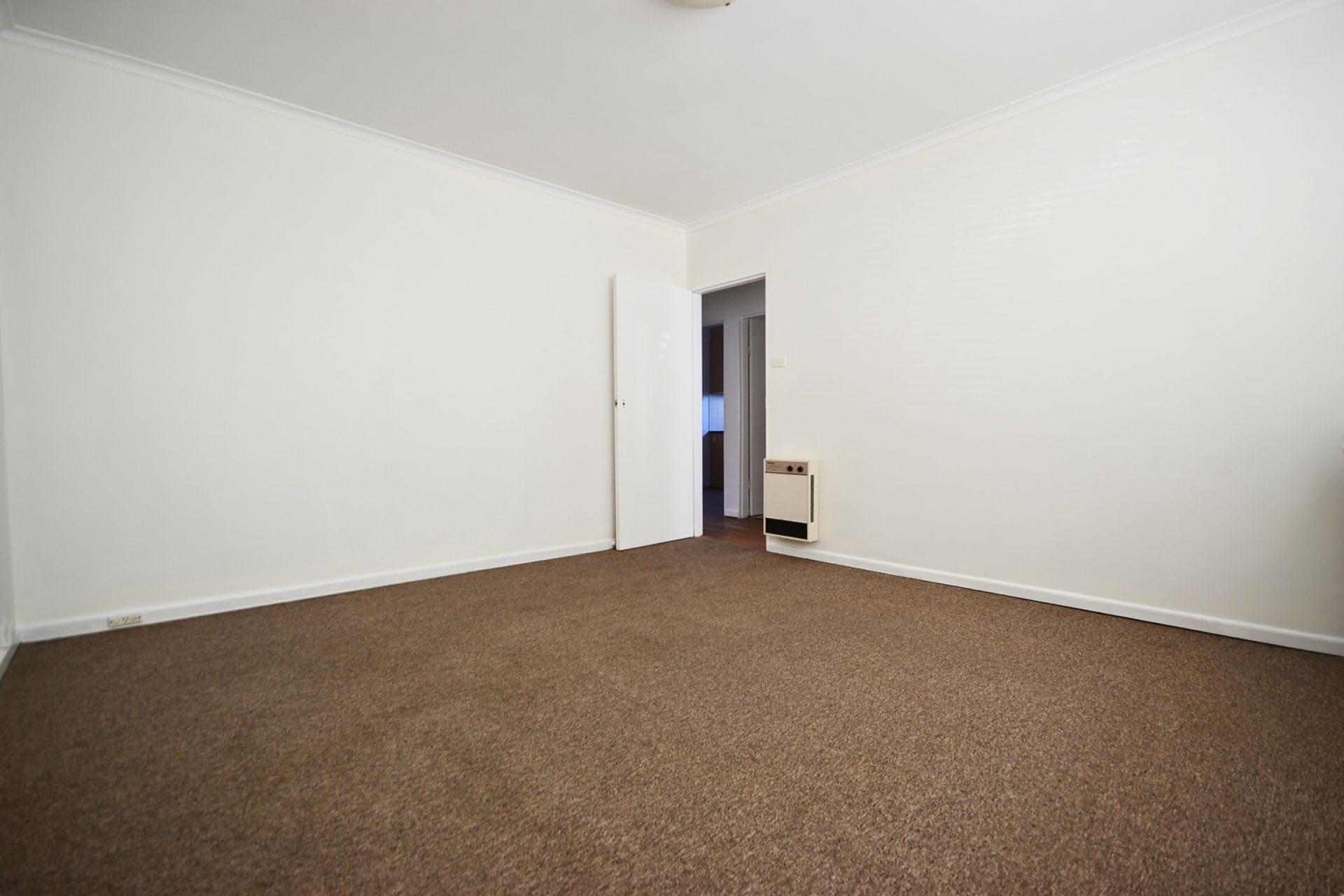 SIZE LOCATION & MUCH, MUCH MORE!
