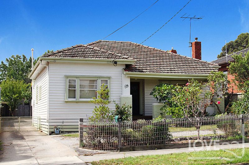 136 Murray Road, Preston