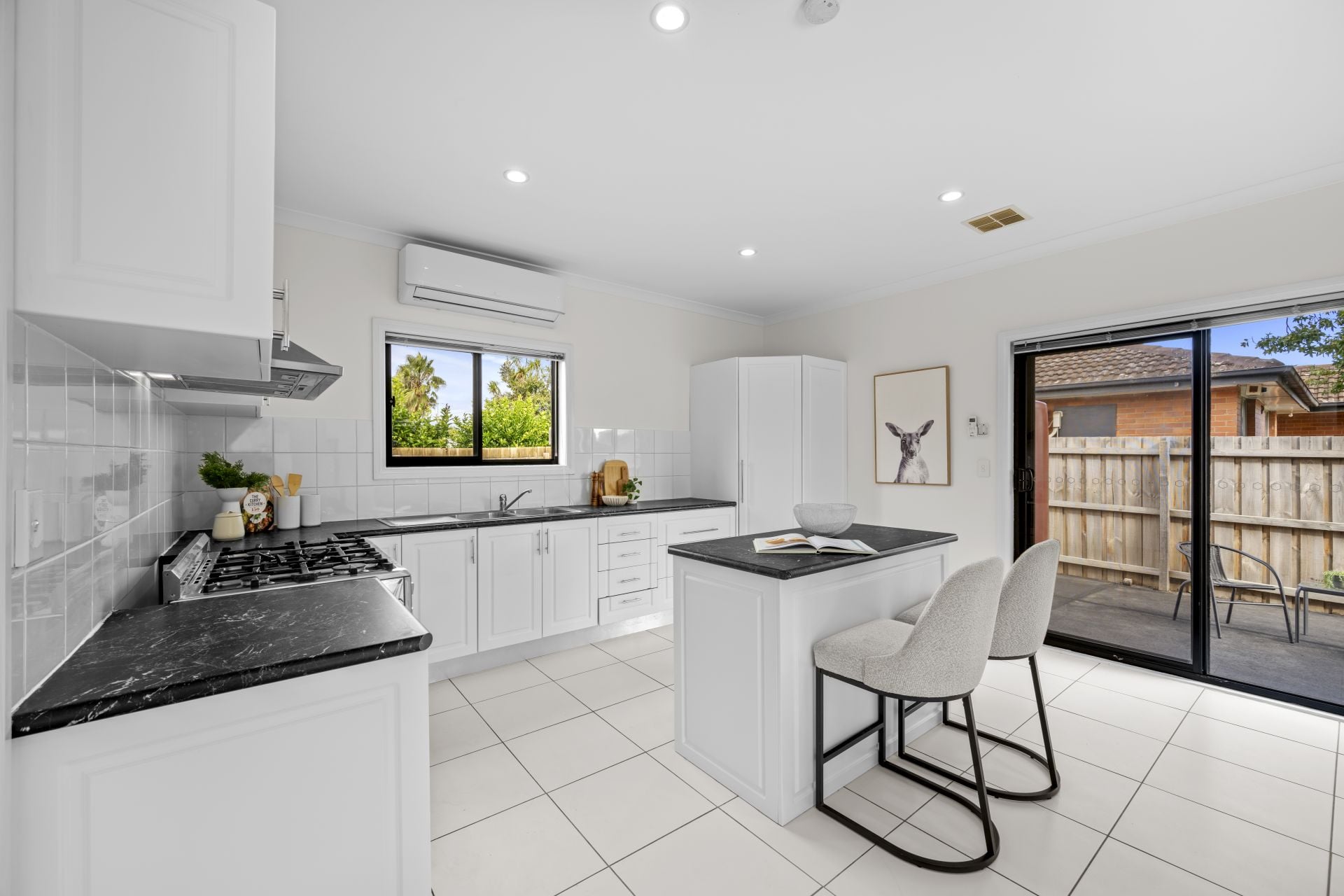 A Stylish Abode In A Central Location