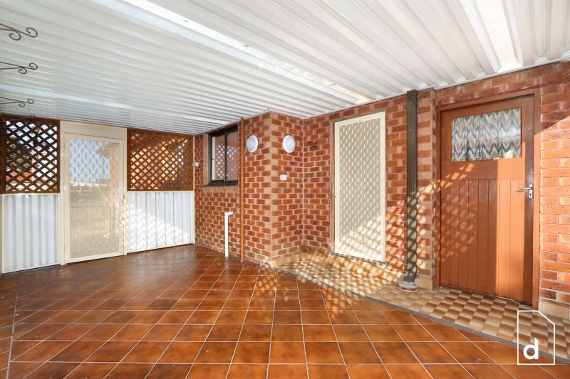 Sold property 1000000 for 4 Kirton Road Bellambi , NSW 2518