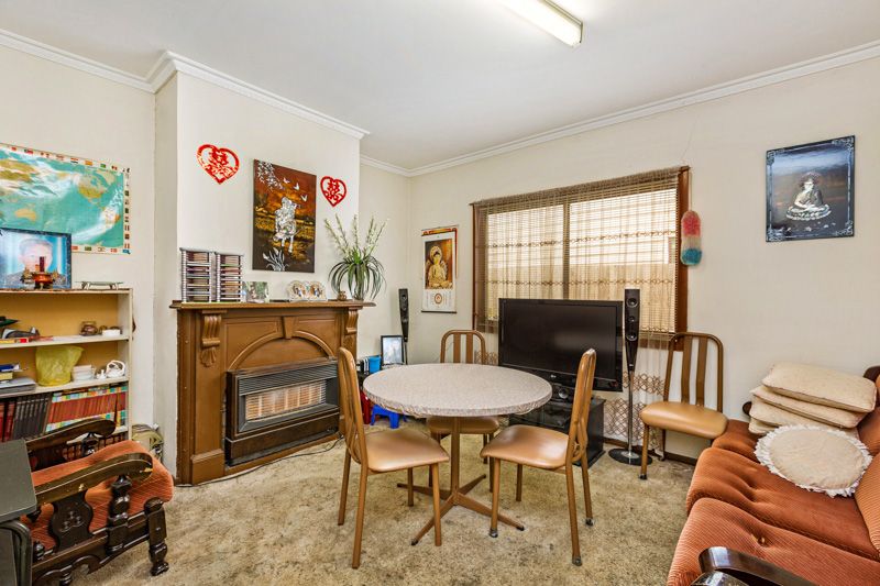 29 Simpson Street, Yarraville - Thumbnail 4