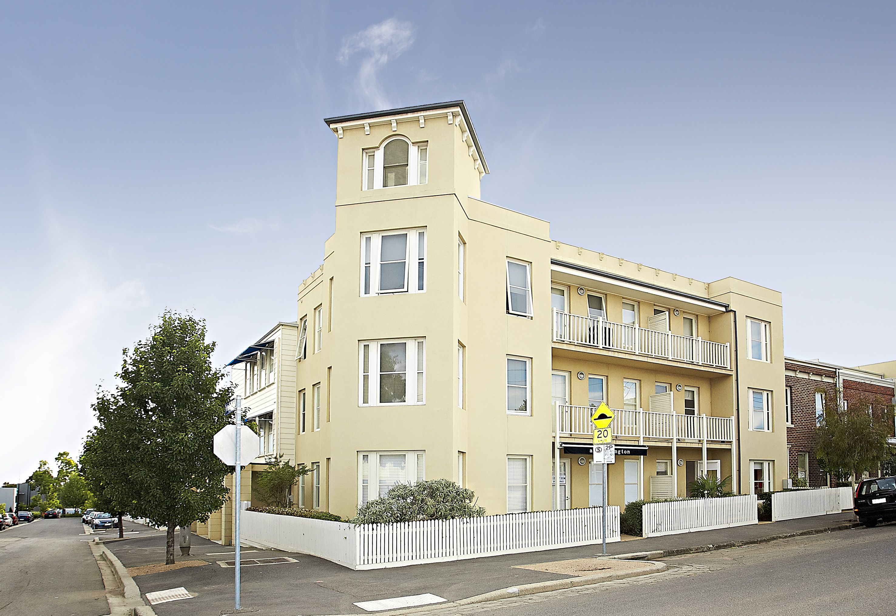1/50 Henry Street Kensington VIC, Kensington - Thumbnail 2