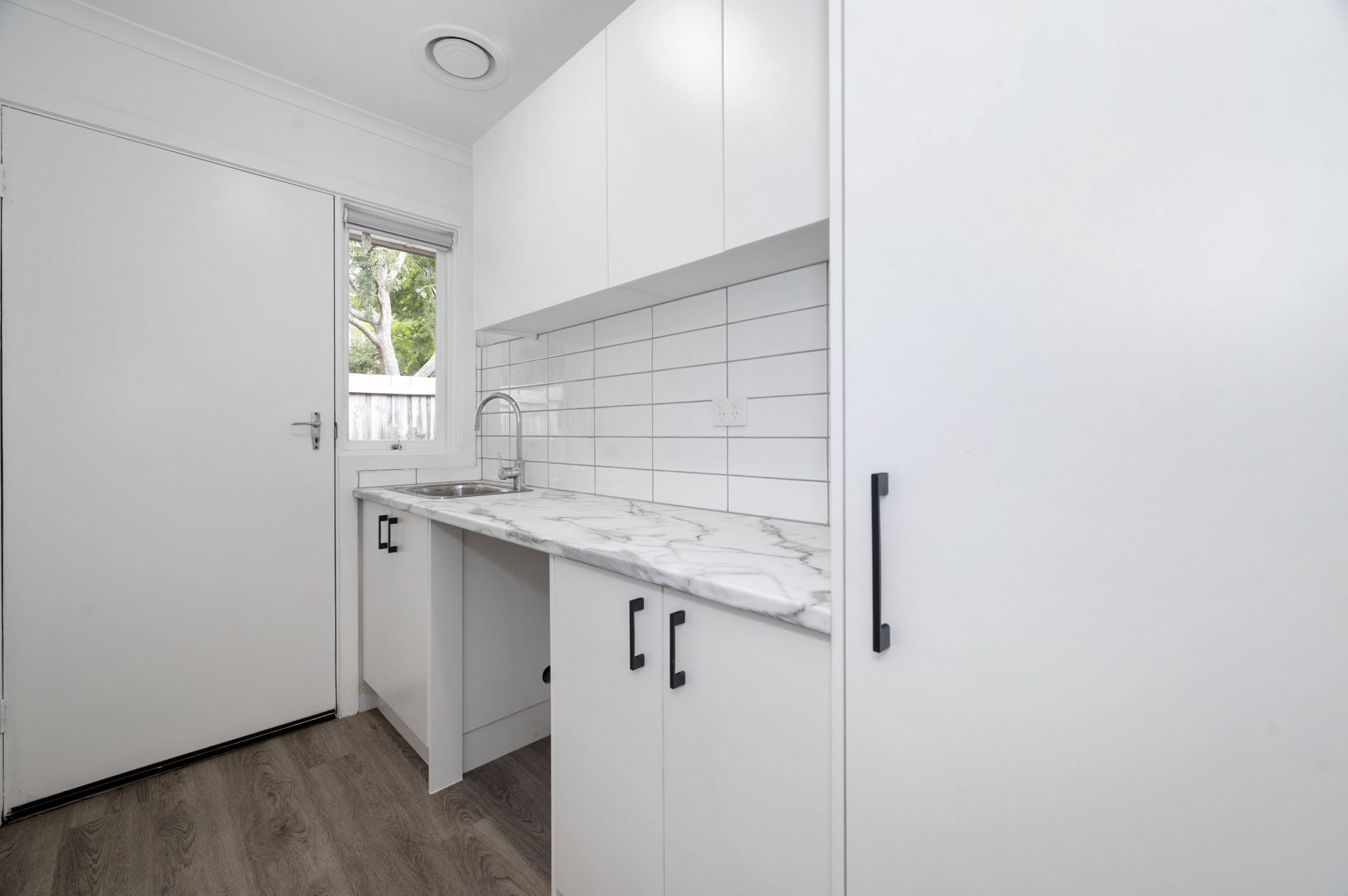 Renovated Unit in Ideal Locale