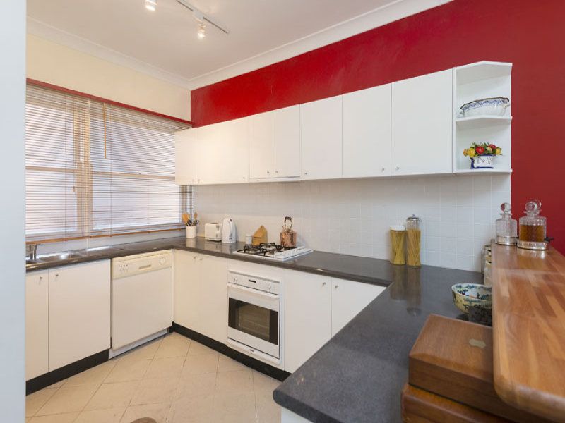 2/11 Shellcove Road NEUTRAL BAY NSW, Bay - Thumbnail 3