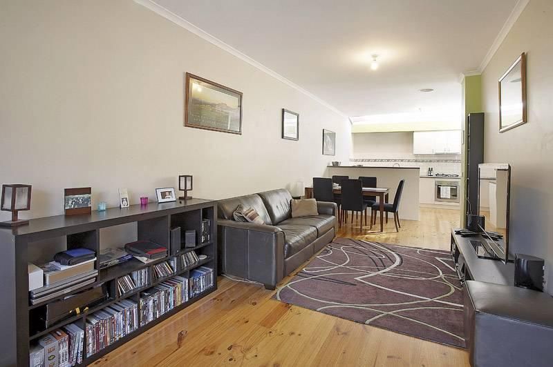 29 Rogan Lane Kensington VIC, Kensington - Thumbnail 4