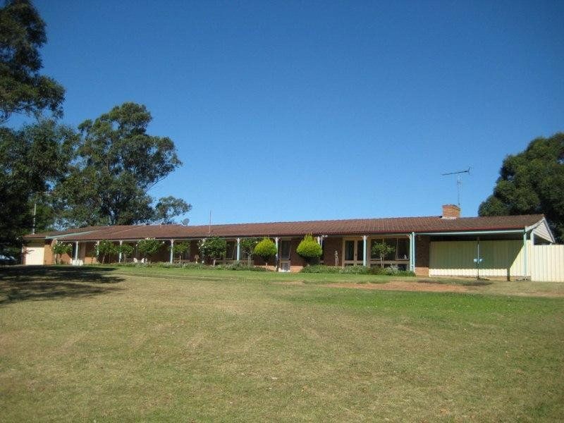 31 Mason Road, Box Hill - Thumbnail 2
