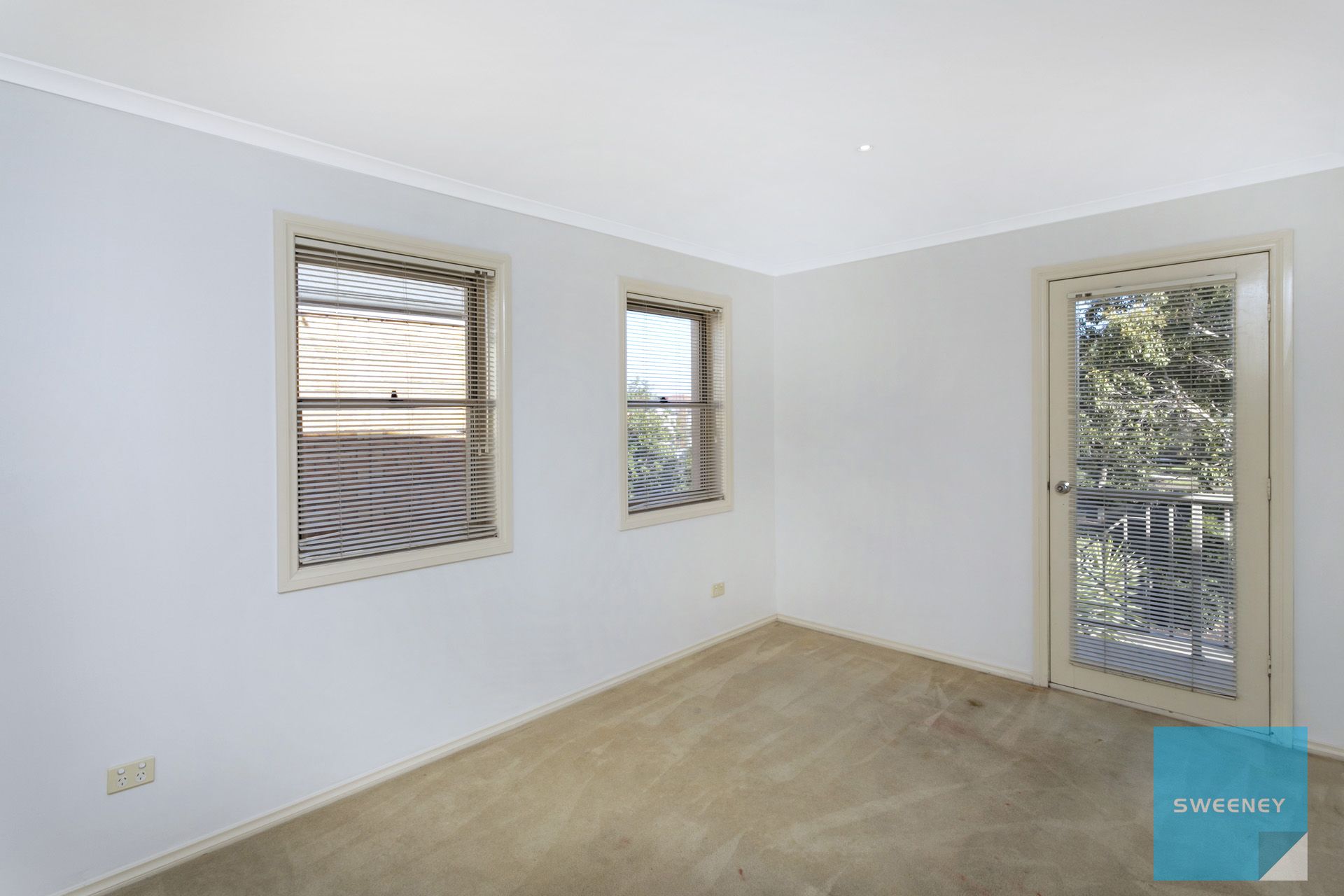 4/8 Lauffre Walk, Caroline Springs - Thumbnail 8