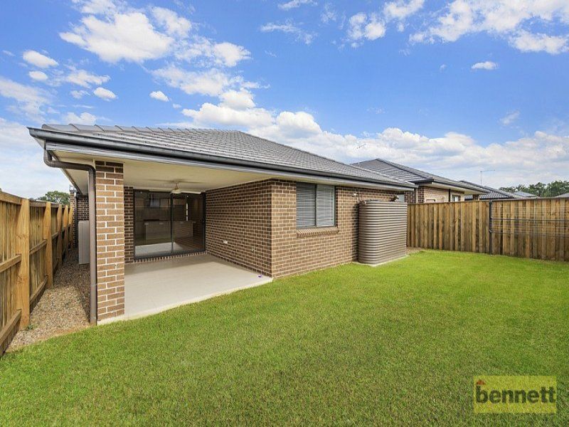13 Sugarloaf Crescent, Colebee - Thumbnail 8