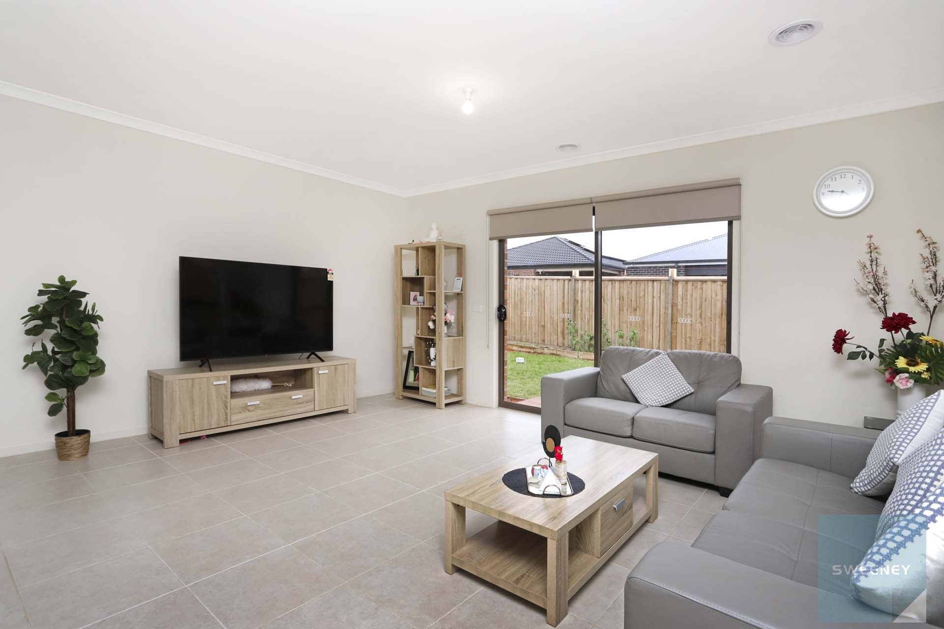 11 Peat Avenue, Thornhill Park - Thumbnail 4