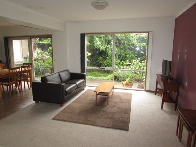 **Great location in picturesque street**