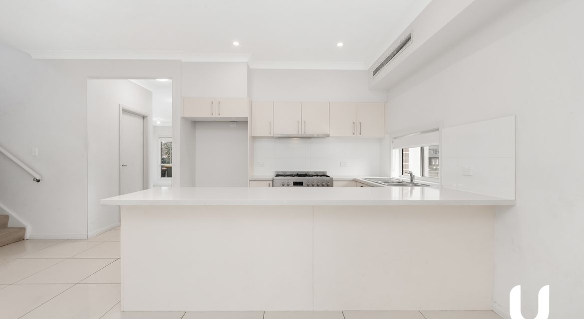 Colebee 10 Sebastian Crescent