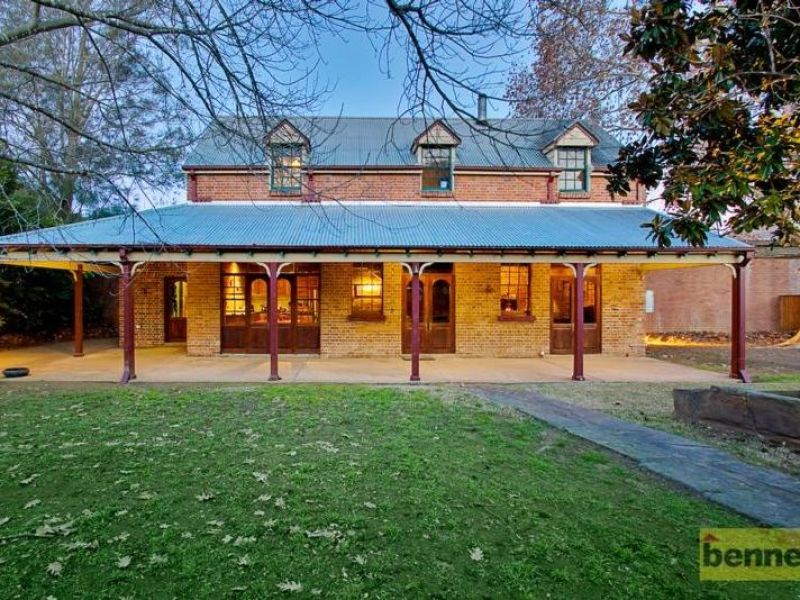 313 Windsor Street, Richmond - Thumbnail 2