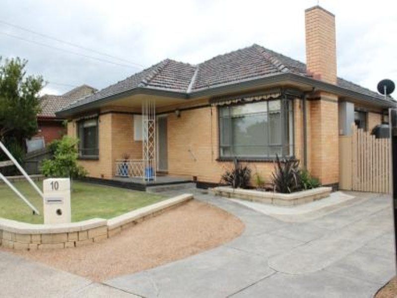 10 Chifley Avenue, Altona - Thumbnail 2
