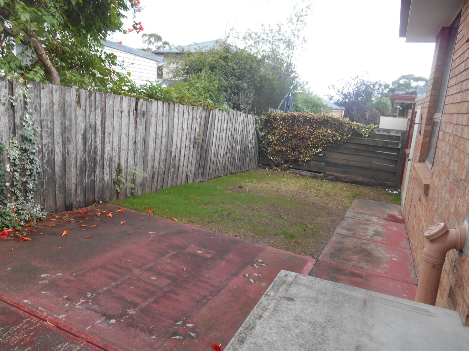 Great Location, 3 Bedroom Unit