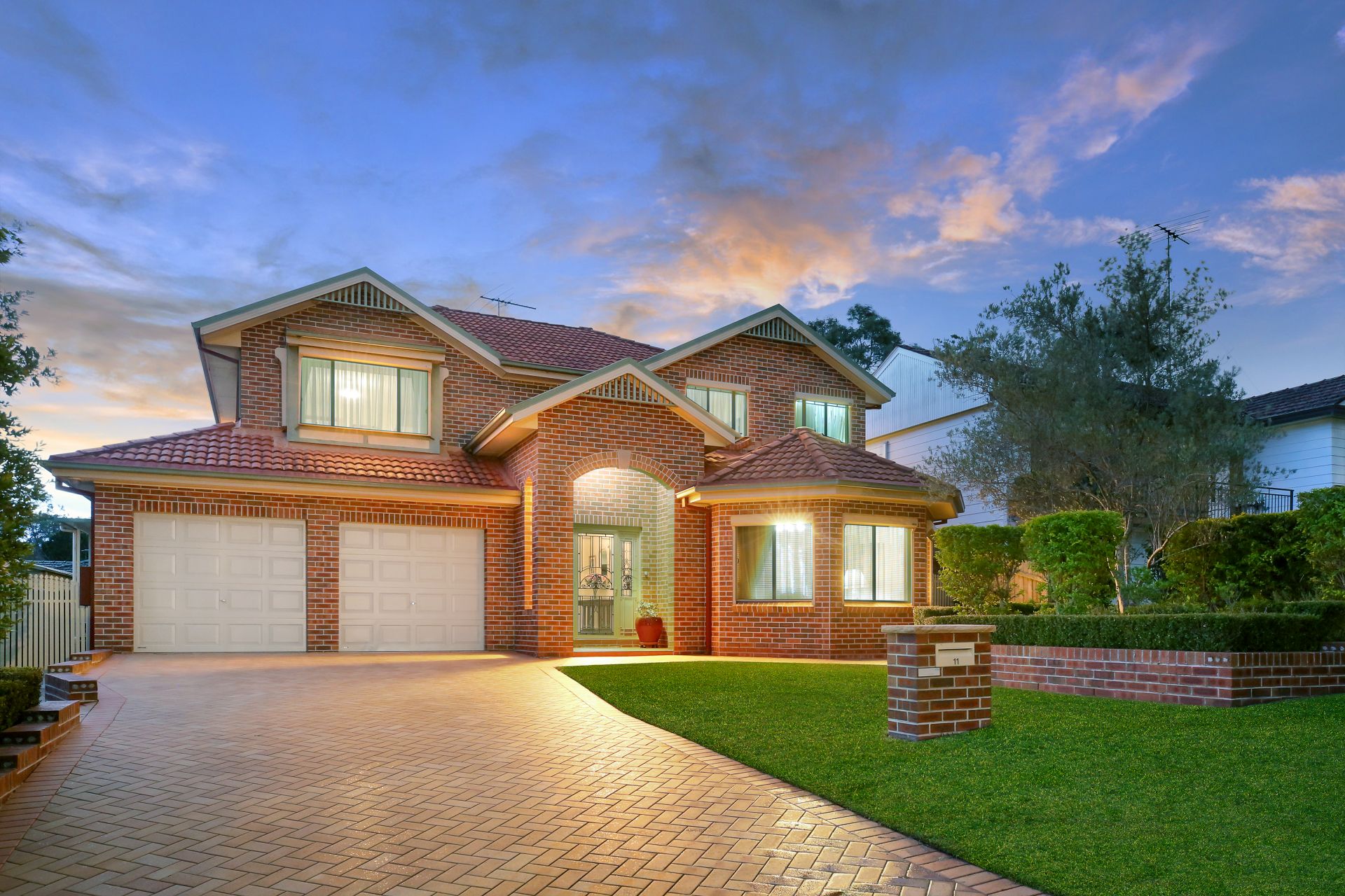 11 Nioka Place, Caringbah, Caringbah - Thumbnail 2