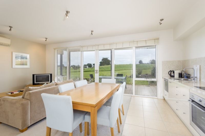 6/110 Tomara Drive BARWON HEADS VIC, Barwon Heads - Thumbnail 2