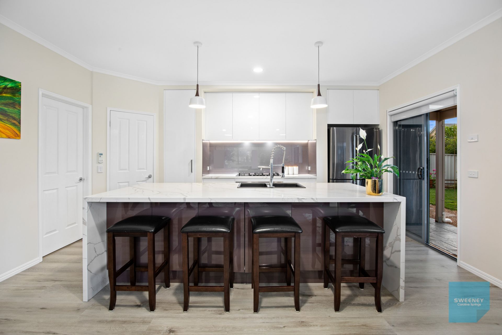 4 Swanhurst Green, Caroline Springs - Thumbnail 4