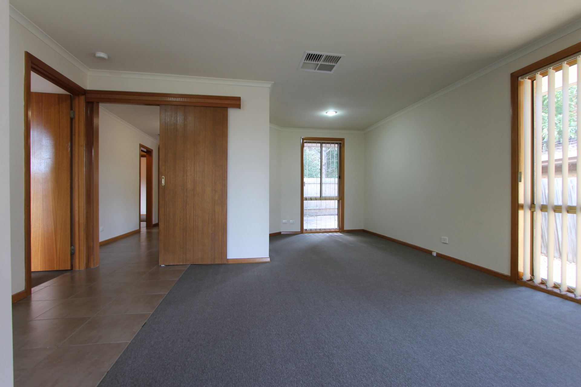 WELL PRICED, FANTASTIC LOCATION!!