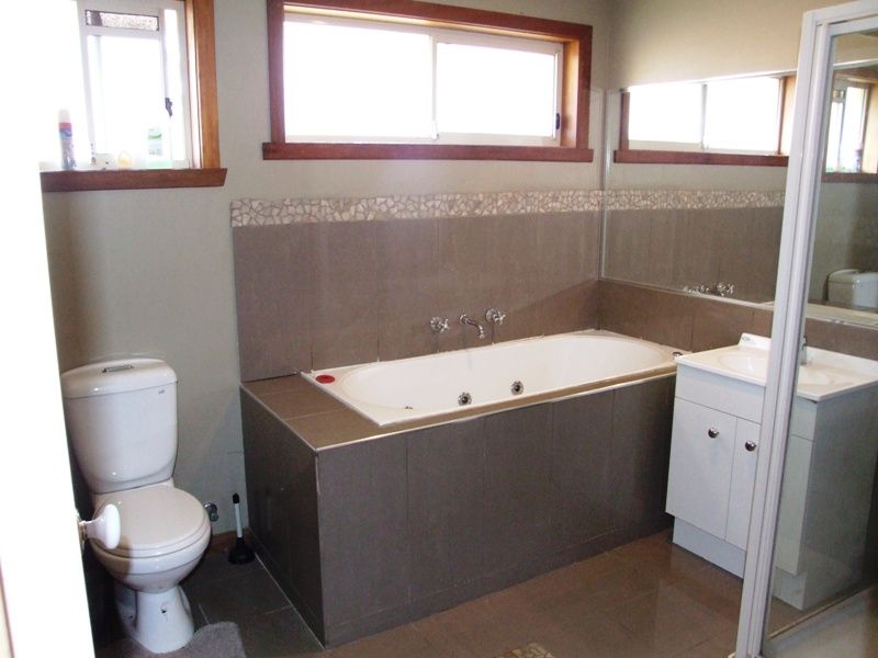 33 Morrison Drive, Bacchus Marsh - Thumbnail 6