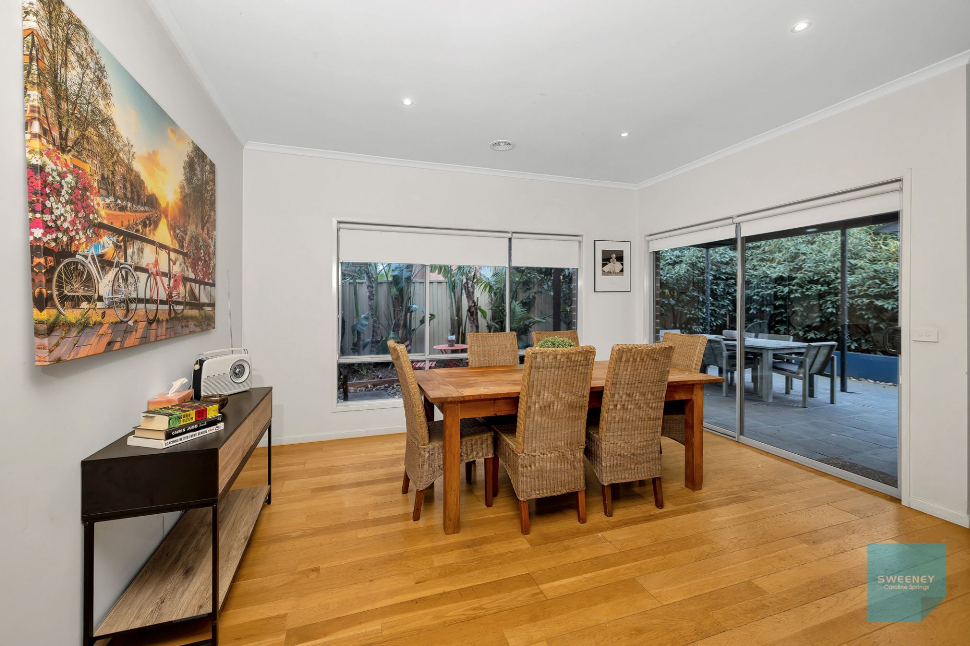 3 Stradbroke Gardens, Caroline Springs - Thumbnail 6